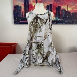 Women's Camouflage Sleeveless Tank Top